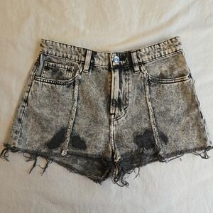 H&M 💀 Divided destroyed acid wash grey jeans hot pants denim shorts